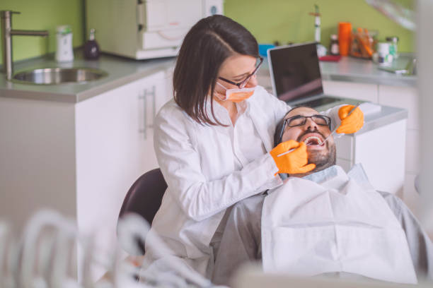 Best Cracked Tooth Emergency Dentist  in Travilah, MD